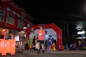 BIB: 4253
                            <button type="button" onclick="openModal(26258267)" class="btn btn-primary btn-sm float-right btn-popup" data-toggle="modal" data-target=".modal-high-quality">
                        <i class="fas fa-shopping-cart"></i> Add to Cart
                    </button>
                                            <button type="button" onclick="isThisMe(26258267, true)" class="btn btn-success btn-sm float-right btn-popup btn-isme hidden" data-toggle="tooltip" data-placement="bottom" title="นี่คือรูปของคุณใช่ไหม คลิกที่นี่เพื่อเอาเข้าอัลบั้ม">
                        <i class="fas fa-plus"></i> Add to album
                    </button>
                    <button type="button" onclick="isThisMe(26258267, false)" class="btn btn-warning btn-sm float-right btn-popup btn-isnotme hidden">
                        <i class="fas fa-ban"></i> Remove from album
                    </button>